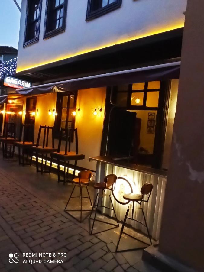 Gagarin Pub & Hotel Antália Exterior foto